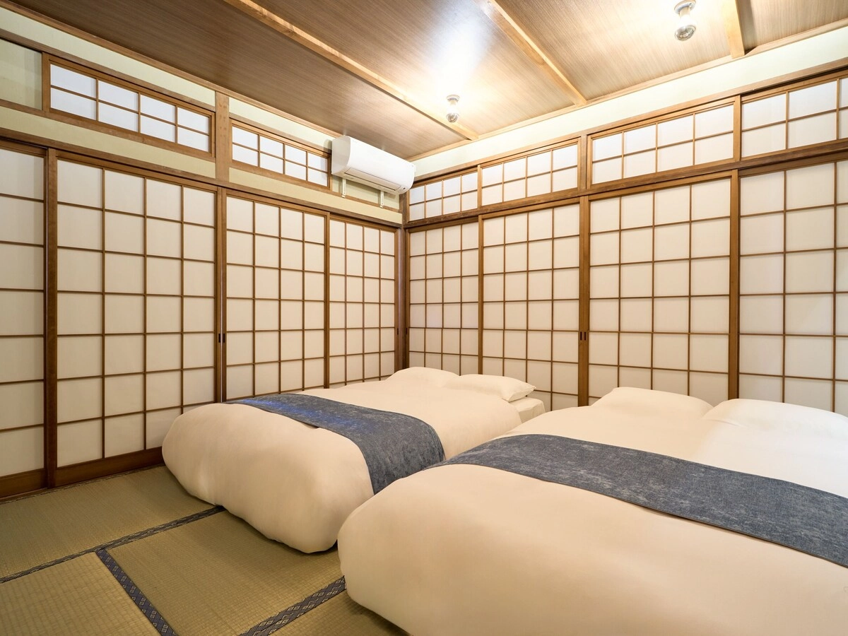 Konjaku-So Bentencho Rooftop Garden