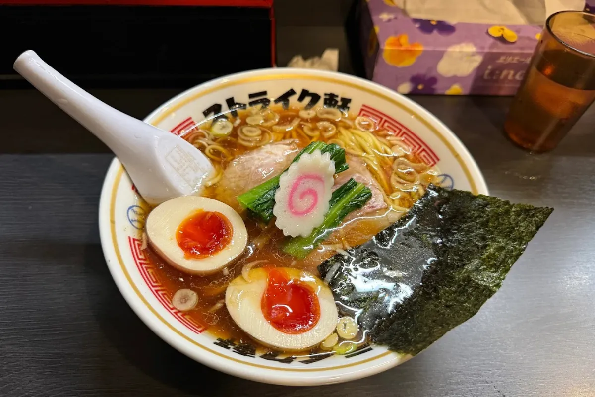 大阪拉麵推薦 25：ストライク軒（好球軒）