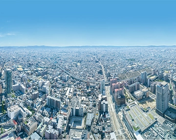 白天俯瞰大阪市區與地標景色