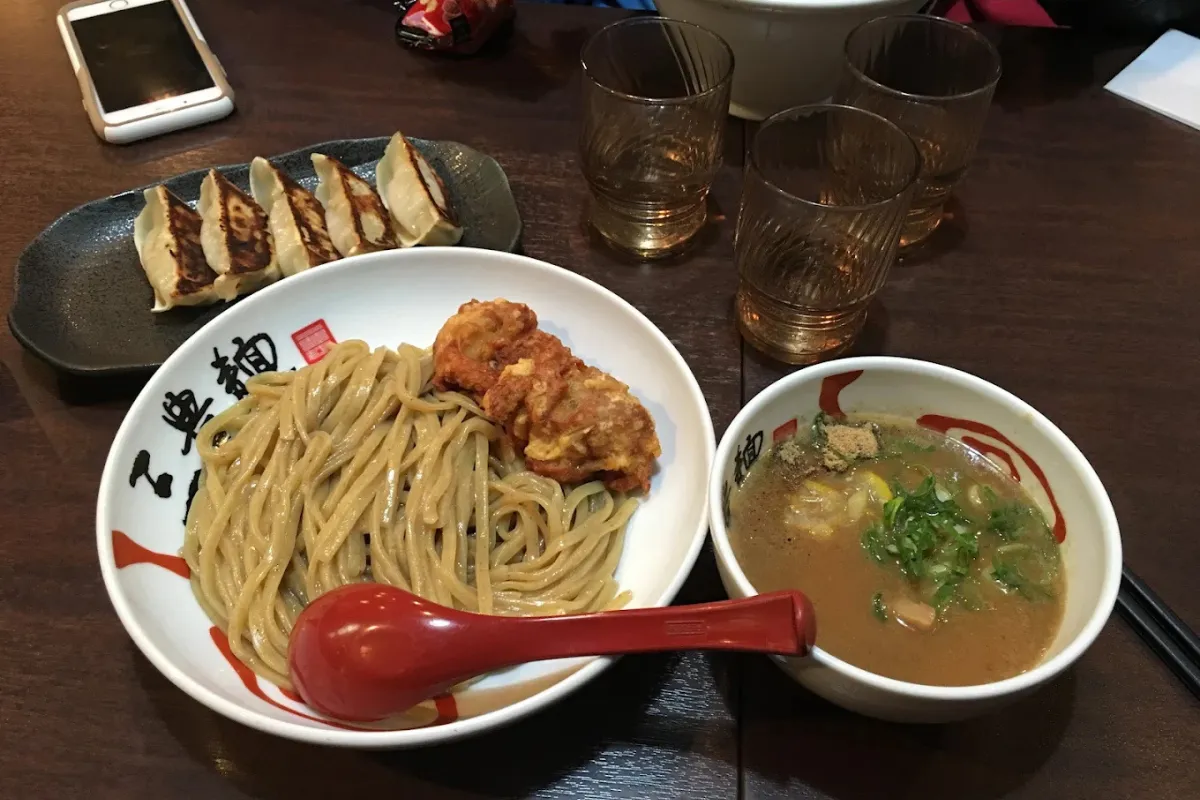大阪拉麵推薦 9：三豐麵（心齋橋店）