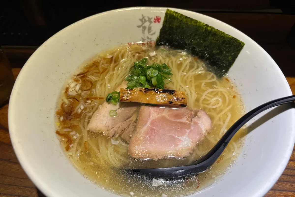 大阪拉麵推薦 5：龍旗信 RIZE 難波店