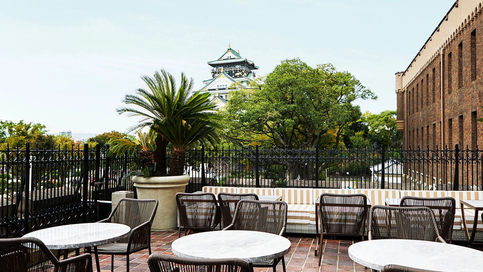 MIRAIZA大阪城的店家BLUE BIRDS ROOF TOP TERRACE