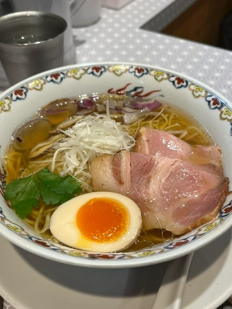 圖片來源:Tabelog,拍攝店家為「中華そば 埜邑」。