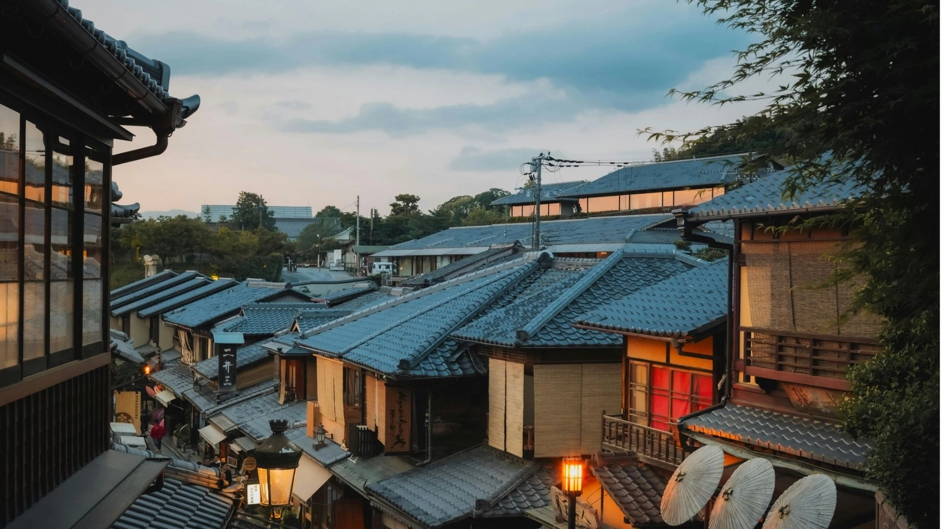 2025–2026 日本跨年&年末年始日期+機票住宿要何時訂?