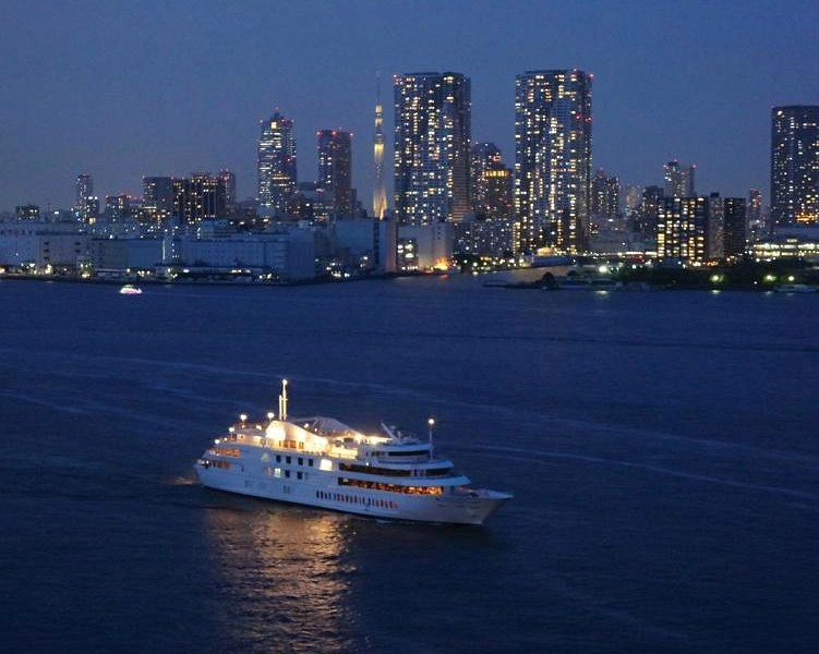 東京灣倒數遊船