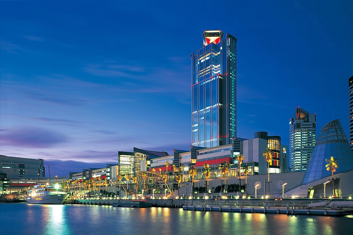 咲洲 Cosmo Tower 是位於日本大阪市住之江區南港北的超高層摩天大樓